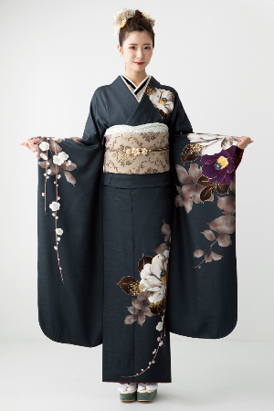 2025年のトレンド振袖_逆に今っぽいオトナヴィンテージコーデ