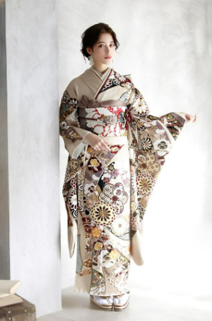 Mai_振袖